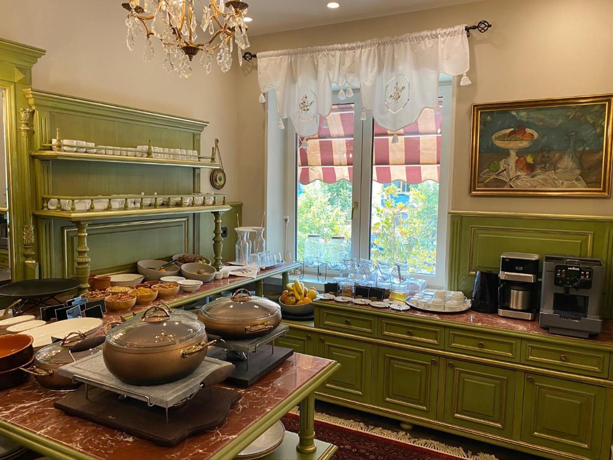 Ebel Boutique Hotel 티라나 외부 사진