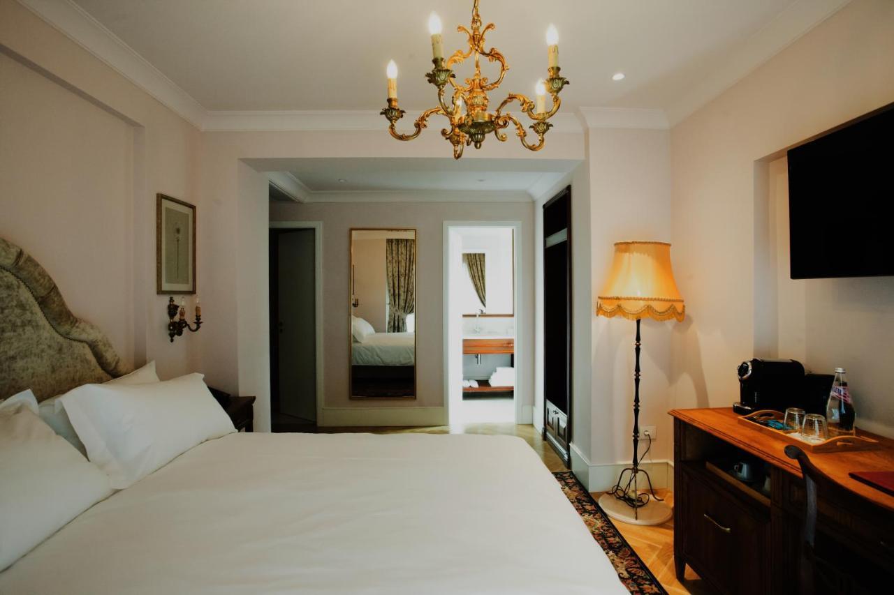 Ebel Boutique Hotel 티라나 외부 사진