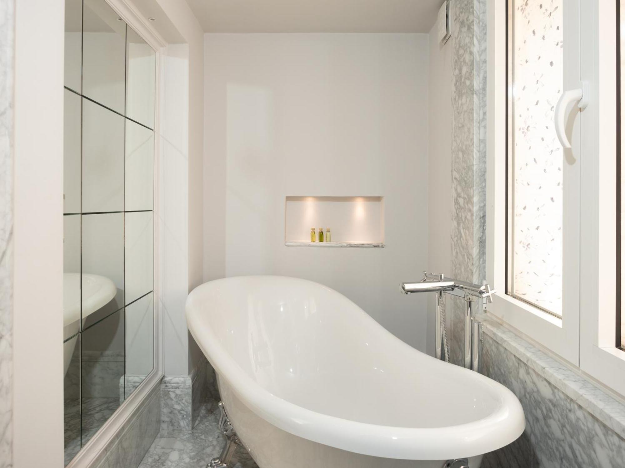 Ebel Boutique Hotel 티라나 외부 사진