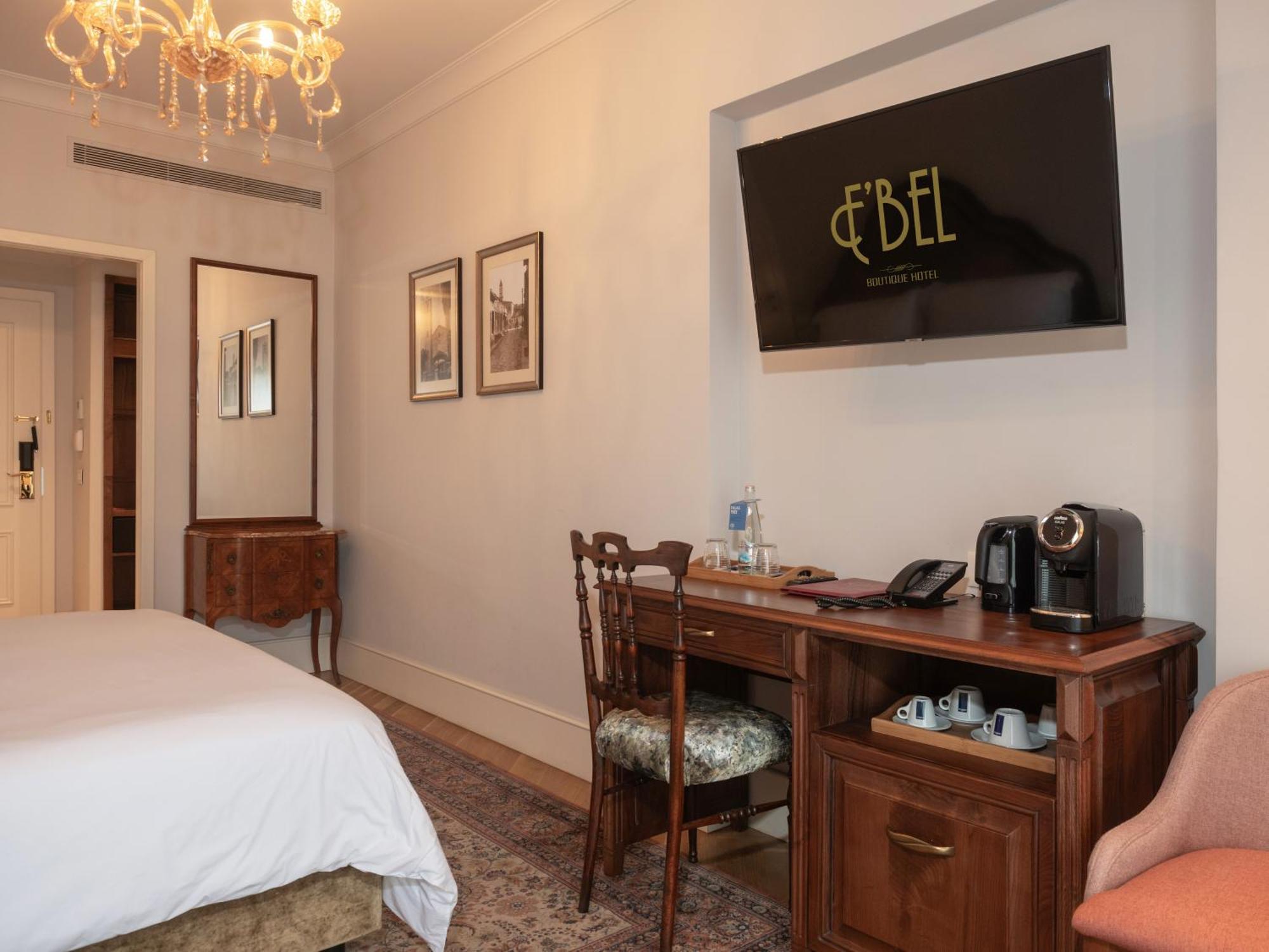 Ebel Boutique Hotel 티라나 외부 사진