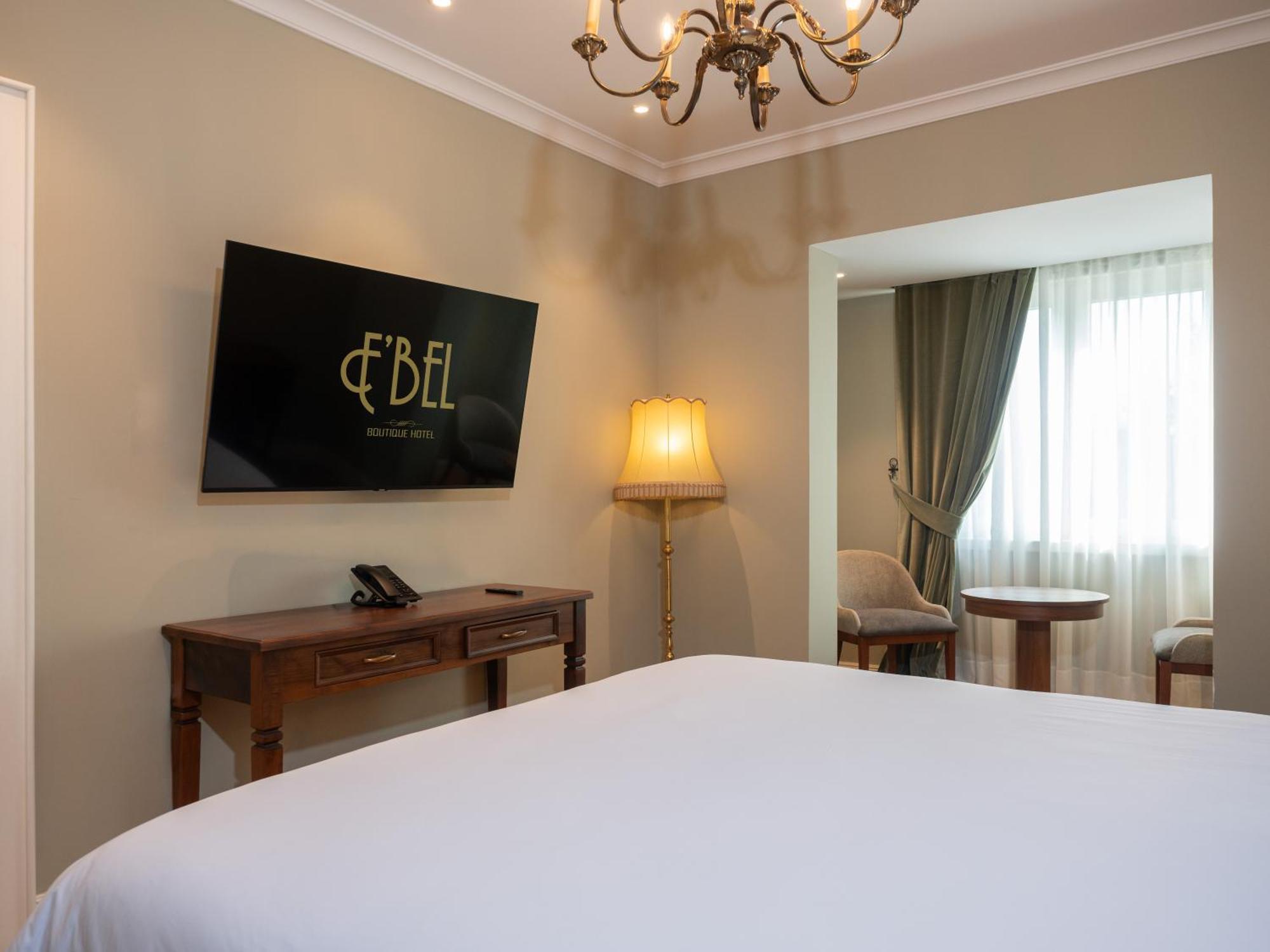 Ebel Boutique Hotel 티라나 외부 사진