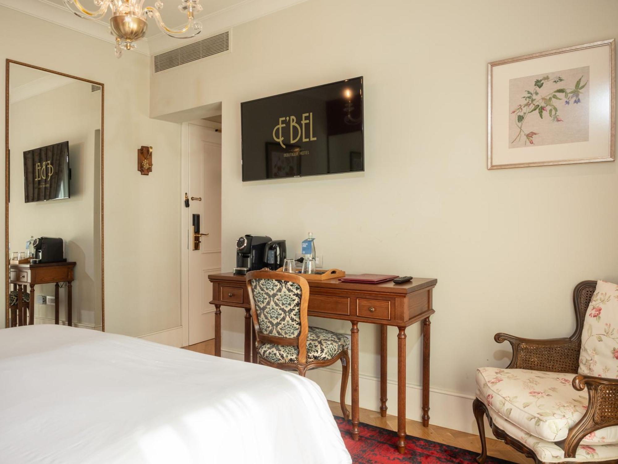Ebel Boutique Hotel 티라나 외부 사진