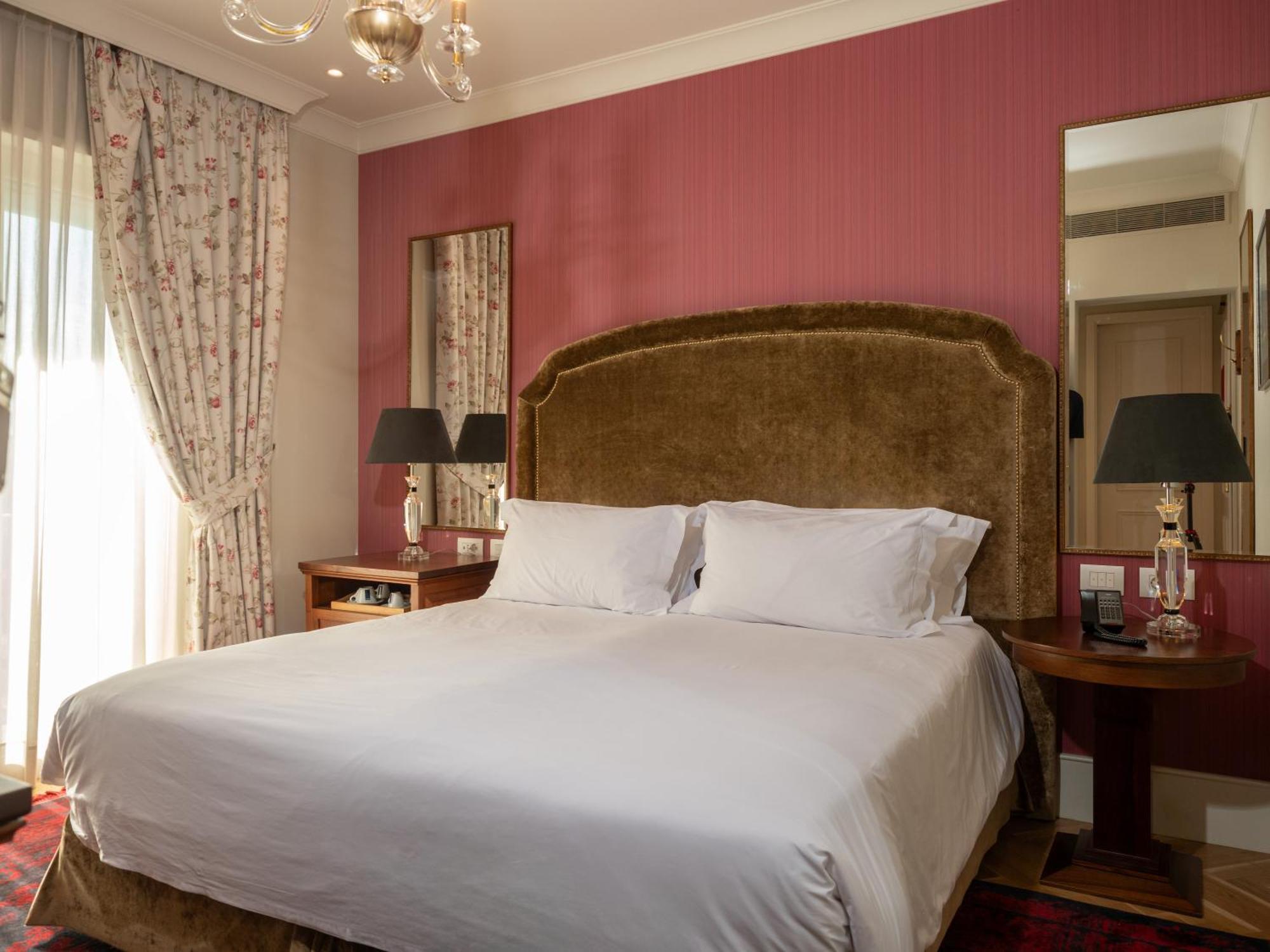 Ebel Boutique Hotel 티라나 외부 사진